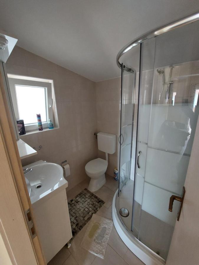 Apartmani Piskoric 维尔 外观 照片